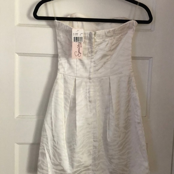 Strapless mini dress by speechless - Picture 2 of 3